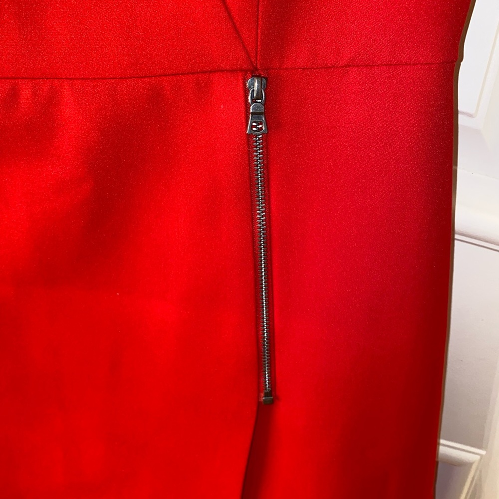Alice + Olivia Red Lennon Dress - Picture 6 of 8